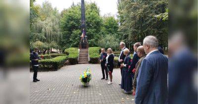 ВНМУ почтил память героев-педагогов, погибших защищая Украину