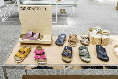 Немецкая обувная компания Birkenstock сообщила о планах привлечь $1,6 млрд на IPO