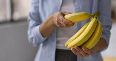 Эксперты назвали 3 причины, почему бананы нужно мыть перед тем, как чистить