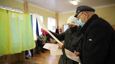 Украинцы убеждены, что сейчас не время для выборов &#8722; КМИС