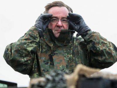 Министр обороны ФРГ призвал немцев привыкать к мысли, что в Европе снова возможна война