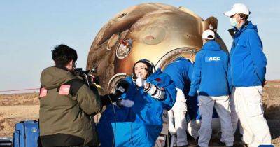 Китайские астронавты вернулись на Землю после 5 месяцев в космосе: подробности (ФОТО)