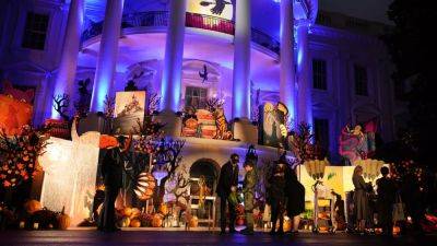 В Белом доме устроили вечер для детей по случаю Хэллоуина