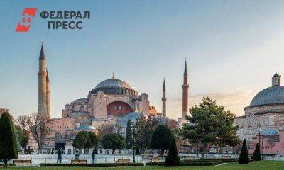 Известная стамбульская мечеть станет для туристов платной