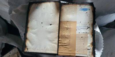 Сгорели книги. В Херсоне показали ужасные результаты очередного обстрела войсками РФ местной библиотеки