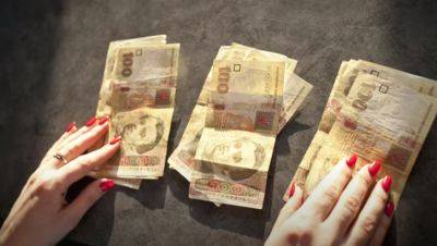 Украинцев заставят декларировать денежную помощь: озвучен список выплат