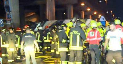 Автобус упал с моста: по меньшей мере 20 человек погибли в результате ДТП в Венеции (фото, видео)