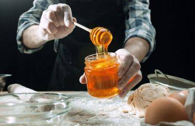 Простые способы, как отличить натуральный мед от подделки