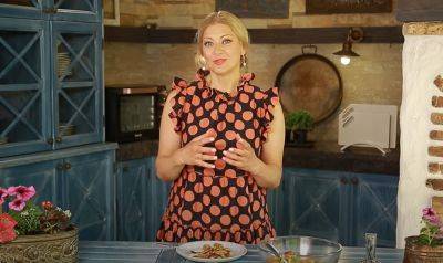 Полезно и очень вкусно: "Мастер Шеф" Литвинова дала рецепт сочных грибных котлет с луком