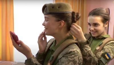 Массовая раздача повесток — теперь женщинам: о чем предупредили военные