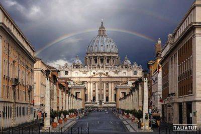 Франциск - Революция или «врата ада»? Исторический синод в Ватикане обсуждает будущее женщин и ЛГБТ в католической церкви - obzor.lt - Рим - Ватикан - Ватикан