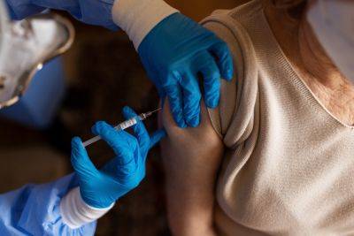 Вакцинация от ковида - нужно ли делать дополнительную прививку в 2023-2024 году
