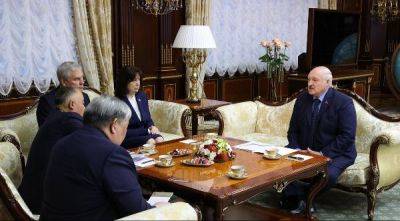 Президент Беларуси встретился со спикером парламента Кыргызстана