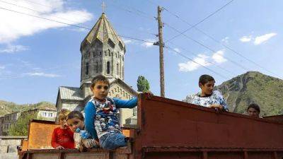 В Армении гуманитарный кризис после исхода карабахских армян, впереди – кризис внутриполитический?