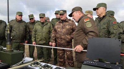 Лукашенко обещает за год вооружиться для современной войны и угрожает врагам