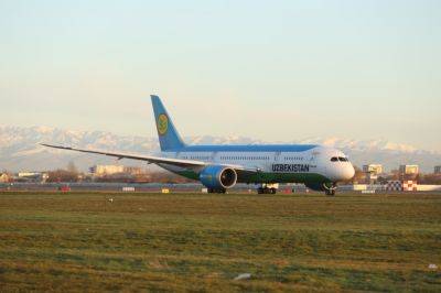 Рейс, следовавший из Москвы в Ташкент, совершил вынужденную посадку в Ургенче. На борту скончался пассажир