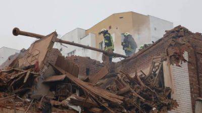 Ракетный удар по Харькову в пятницу: повреждено почти сотня зданий