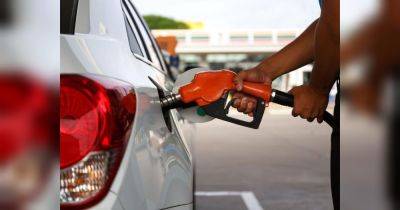 Не покупайте «бодягу»: названы 3 способа, как водитель может определить некачественный бензин