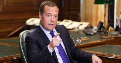 "Придурки залезли к нам": Медведев отреагировал на нападение ХАМАС на Израиль и обвинил США