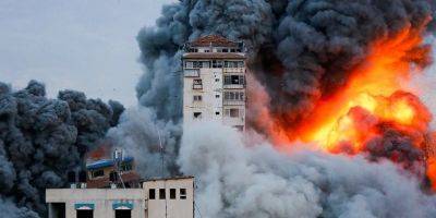 Израиль ударил по высоткам ХАМАС в Секторе Газа — фото, видео