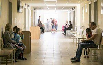 В поликлиниках резко выросли очереди к педиатрам