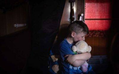 Украина вернула еще девять детей с оккупированных территорий