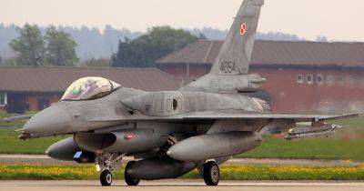 Дания хочет привлечь больше стран к передаче F-16 Украине