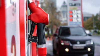 Новак сообщил о снижении цен на топливо в 81 регионе РФ