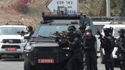 В кибуце Беэри на юге Израиля нашли более 100 тел погибших жителей