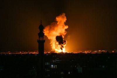 ВВС Израиля уничтожили мечеть в Газе , где располагался командный пункт ХАМАС
