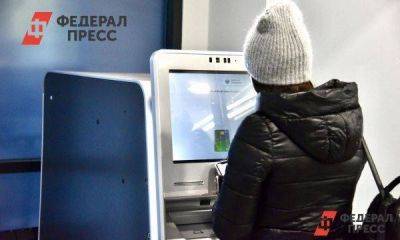Спрос на рабочих со средним образованием в Петербурге взлетел на 66 % с начала года