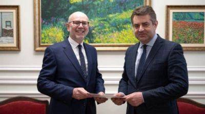 В Украине начинает работу новый посол Чехии