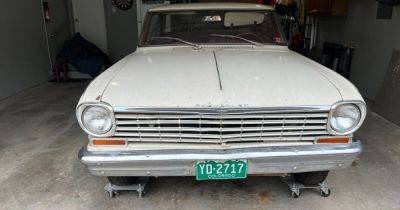 Забытый раритет: 60-летний спорткар Chevrolet простоял 43 года в гараже (фото)