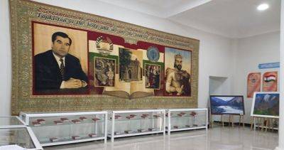 В музее Куляба в честь Дня Президента Республики Таджикистан организуется праздничная выставка