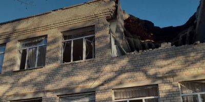 Войска РФ атаковали пригород Херсона: в двух населенных пунктах повреждены лицей и школа