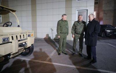 Путин снова посетил военный штаб в Ростове