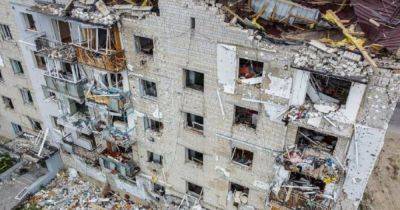 Руины домов и танк ВСУ: журналисты росСМИ побывали в оккупированном Северодонецке (фоторепортаж)