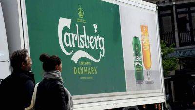 Захарова назвала обвинения главы Carlsberg в адрес РФ несостоятельными
