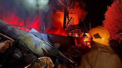 Пожар в Киеве 12 ноября - загорелся склад со стройматериалами на Дарнице