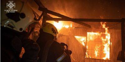 Спасатели опубликовали видео ликвидации пожара на складе стройматериалов в Киеве