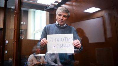Новое дело против Горинова возбудили из-за разговоров об "Азове"