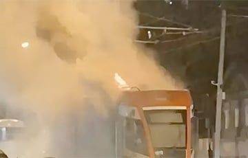 В России на ходу загорелся белорусский трамвай