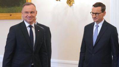 В Польше премьер-министр и правительство ушли в отставку