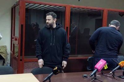 Дубинский прибыл в суд – заседание будет закрытым – фото и видео