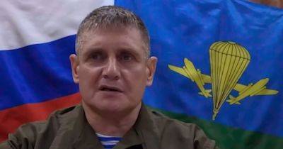 Перекошенное лицо и заикается: генерал РФ записал первое обращение после удара по штабу