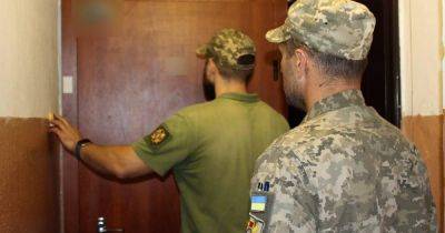 Мобилизация в Украине: могут ли представители ТЦК заходить в квартиру, чтобы вручить повестку