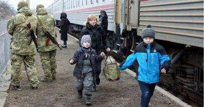 В школе ругали за "нелюбовь к России": Украина вернула из оккупации еще четырех детей (фото)