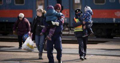 Швейцария изменит правила трудоустройства беженцев: что изменится для украинцев