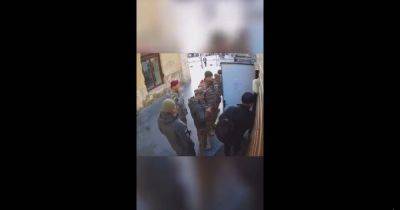 Во Львове военкомы насильно "мобилизовали" парковщика прямо с рабочего места, — СМИ (видео)