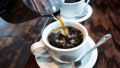 Секрет, о котором знают не все: для чего в кофе тайно кладут кусочек яичной скорлупы